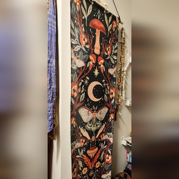 Witchy mushroom wall hanging with tassels ✨️🍄 - Picture 5 of 5